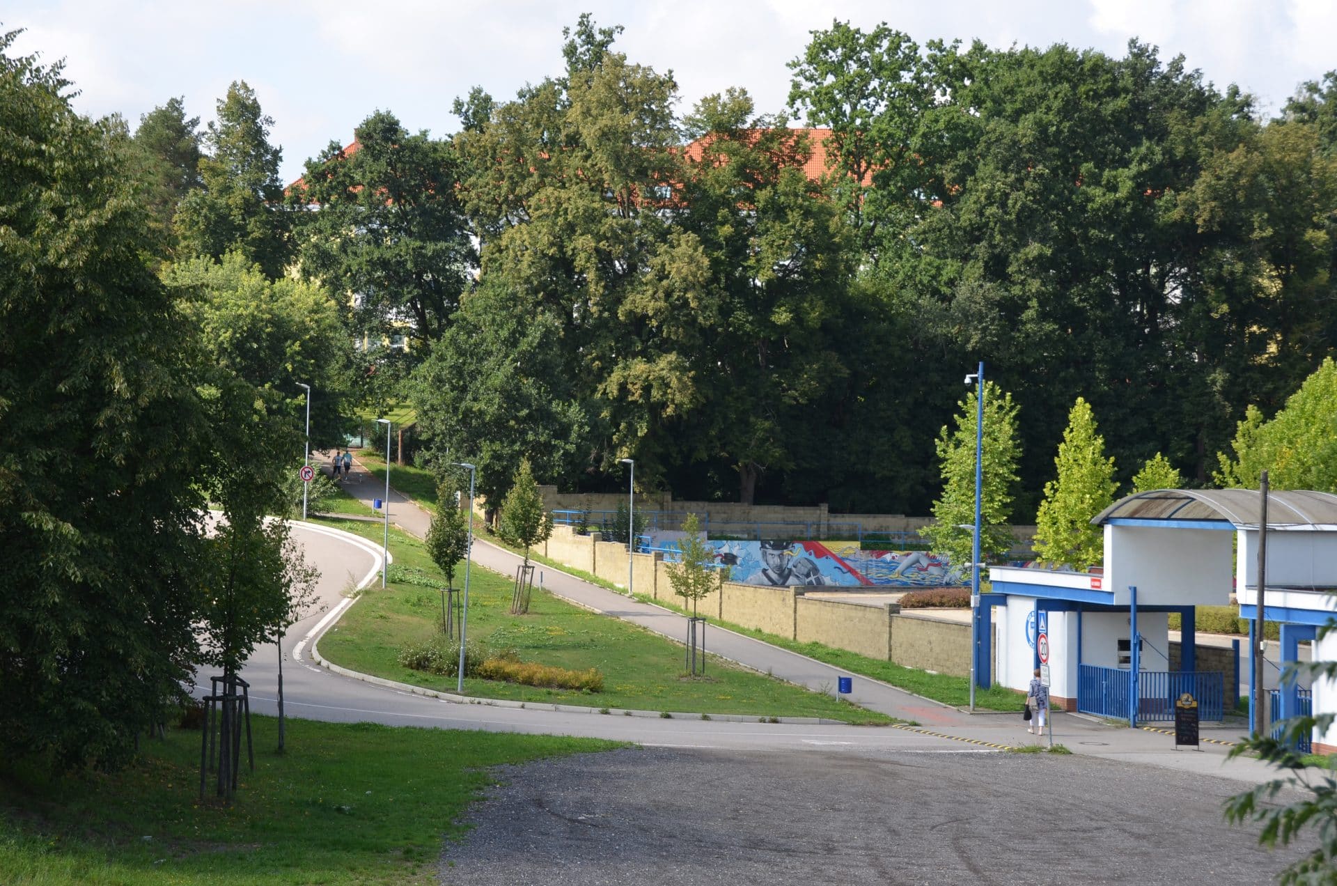 Vstup do areálu zimního stadionu ve Vlašimi